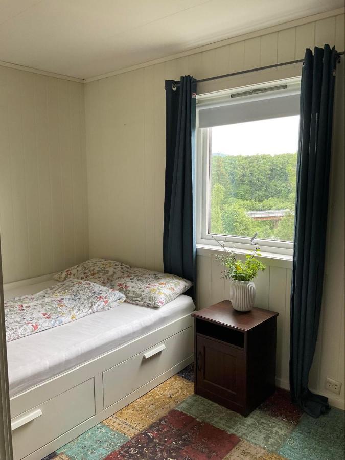 Private Room In Shared Apartment Тронхейм Екстериор снимка